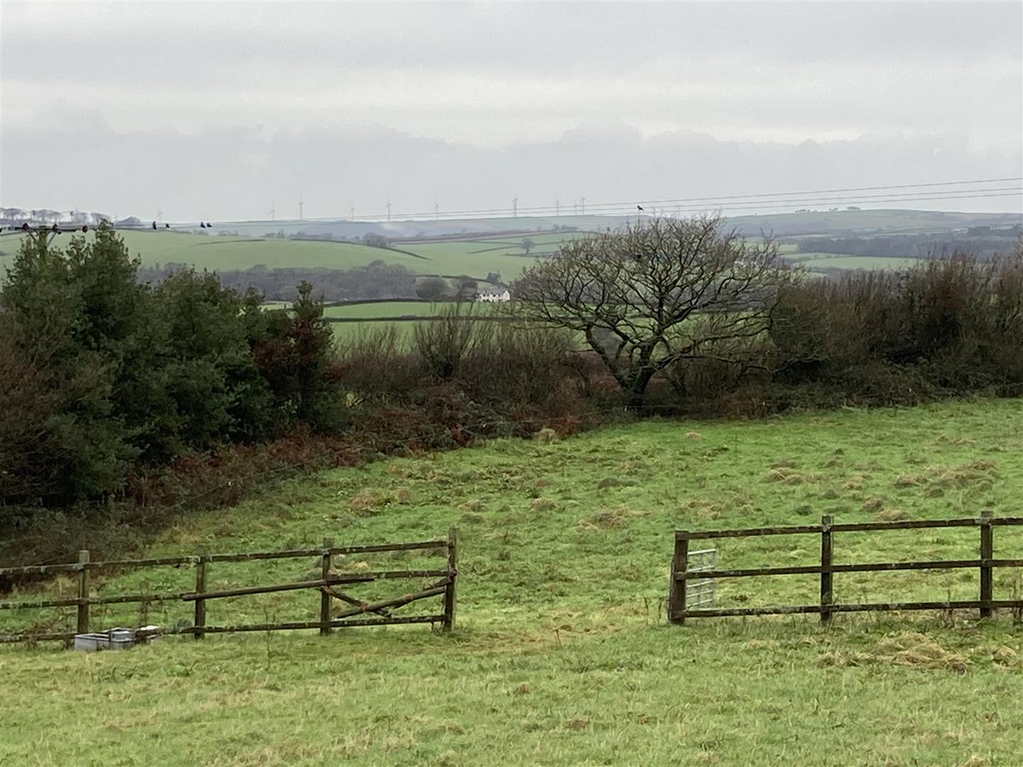 A RARE OPPORTUNITY TO PURCHASE 1 ACRE PLOT FOR TWO RURAL BUILDING SITES
