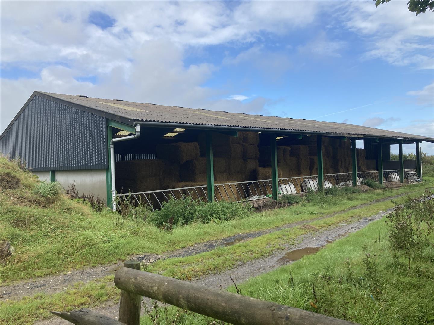 SITUATED IN AN EASILY ACCESSIBLE LOCATION BETWEEN SOUTH MOLTON