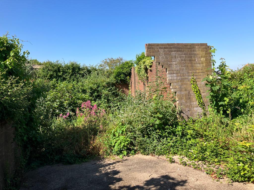 Rare plot close to Redcliffe Bay, Portishead for potential development
